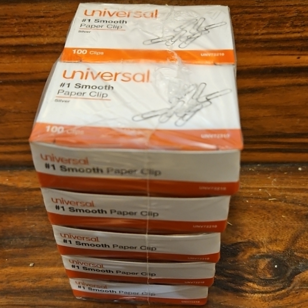 Universal UNV72210 #1 Smooth Wire Paper Clips Silver 10 Boxes of 100 1,000 Clips